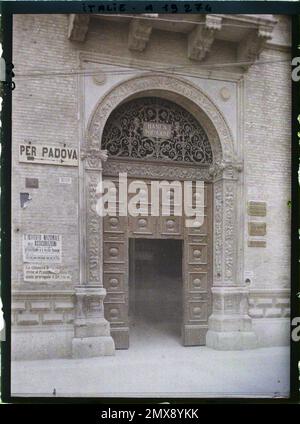 Vicence, Italie porte de la Banque populaire , 1918 - Italie - Fernand Cuville - (mars -août) Banque D'Images