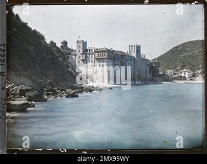 Le monastère d'Esphigmenou, Grèce , 1918 - Grèce - Fernand Cuville - (septembre) Banque D'Images