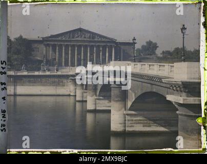 Paris (7th arr.), France le Pont de la Concorde et le Palais Bourbon, Assemblée nationale actuelle , Banque D'Images