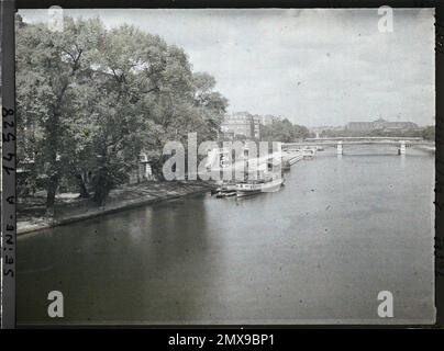 Paris (VIIE arr.), France le Quai d'Orsay et la Seine vu de l'ancien pont Solferino, porte actuelle Léopold-Sédar-Senghor , Banque D'Images