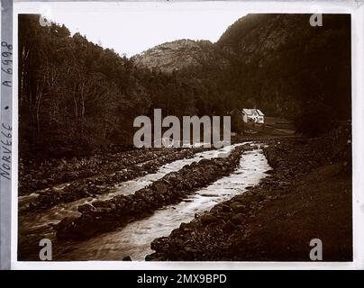 EIDE, Norvège dispositif de pêche au saumon , 1910 - Voyage d'Albert Kahn et d'Auguste Léon en Scandinavie - (9 août - 14 septembre) Banque D'Images