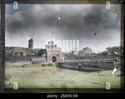 Bac-Ninh, Tonkin, Indochine l'entrée de la citadelle, Léon occupé en Indochine Banque D'Images