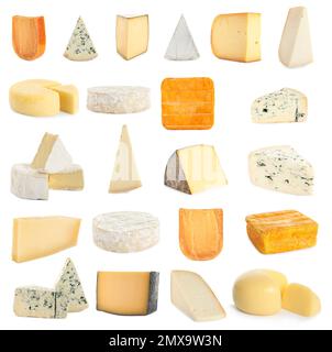 Set avec différentes sortes de fromage sur fond blanc Banque D'Images