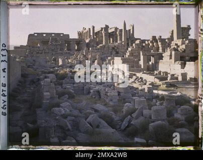Karnak, Egypte, Afrique vue de la façade nord du temple de la chaîne d'Amon , 1914 - Egypte - Auguste Léon - (janvier - février) Banque D'Images