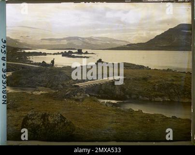 Fin, Norvège Lac Finsevatnet et le glacier de Hardangerjökulen , 1910 - Voyage d'Albert Kahn et Auguste Léon en Scandinavie - (9 août - 14 septembre) Banque D'Images