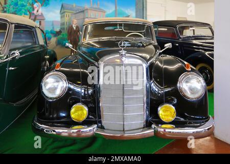 Mercedes Benz, musée de la voiture d'Engstingen, voiture classique, exposition, BMW, Engstingen, Bade-Wurtemberg, Allemagne Banque D'Images