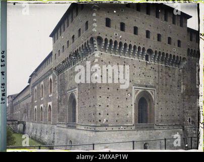 Milan, Italie an angle du Castello Sforzesco , 1913 - Balkans, Italie - Jean Brunhes et Auguste Léon - (septembre - 23 octobre) Banque D'Images