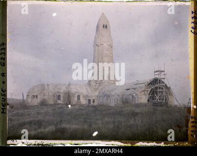 Douaumont, France , 1929 - provinces françaises - Stéphane Passet - (26 mars -18 mai) Banque D'Images