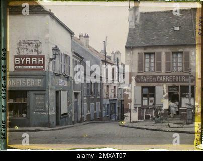 Marly-le-Roi, France , 1930 - Ile-de-France - Stéphane Passet - (28 juin -8 juillet) Banque D'Images