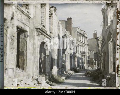 Reims , Marne , Champagne , France , 1919 - Reims - Auguste Léon - (septembre) Banque D'Images