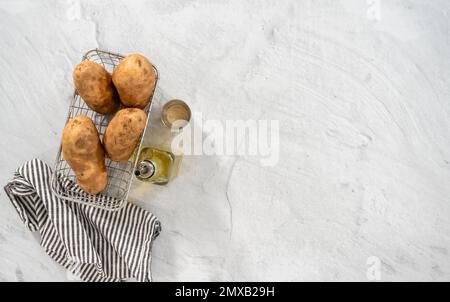 Quartiers de pommes de terre Banque D'Images