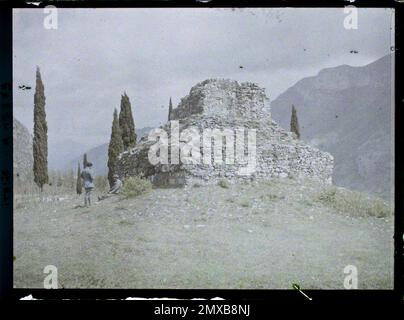 Rivoli, Italie Monument érigé par Napoléon , 1918 - Italie - Fernand Cuville - (mars-août) Banque D'Images