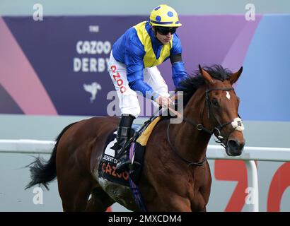 Photo du dossier en date du 04-06-2022 de Desert Crown, qui n'a pas fonctionné depuis la victoire du Derby de façon impressionnante, est de retour au travail et "regarde un million de dollars" suite à une blessure. Date de publication : vendredi 3 février 2023. Banque D'Images