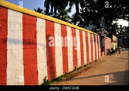 Mur peint d'un temple à l'état de Suchindram Tamil Nadu Inde Banque D'Images