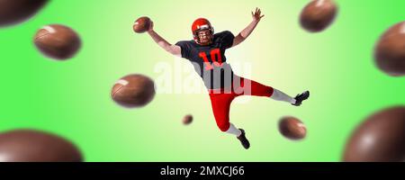 Collage. Homme, joueur de football américain professionnel en mouvement, jouant sur fond vert avec de nombreuses balles Banque D'Images