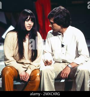 Rockpop, Konzert- und Live-Musik-Sendereihe, Deutschland 1977 - 1982, Sendung vom 24. Juni 1978, Rocksängerin Jutta Weinhold im Interview mit Moderator Christian Simon Banque D'Images