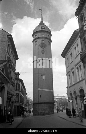 Dans Darmstadt, Hessen, 1938. La Tour Blanche de Darmstadt, Hesse, 1938. Banque D'Images