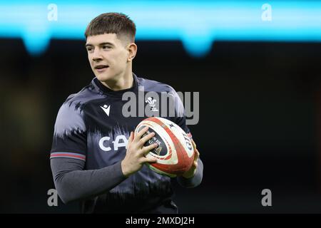 Cardiff, Royaume-Uni. 03rd févr. 2023. Joe Hawkins du pays de Galles pendant la course du capitaine de l'équipe de rugby du pays de Galles au stade de la Principauté de Cardiff, le vendredi 3rd février 2023, avant le match des six nations de demain contre l'Irlande. photo par Andrew Orchard/Andrew Orchard sports photographie/ Alamy Live News crédit: Andrew Orchard sports photographie/Alamy Live News Banque D'Images