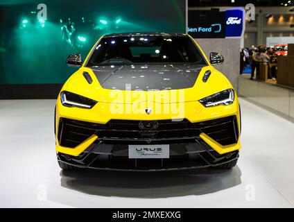 Bangkok, Thaïlande - 7 décembre 2022 : Lamborghini URUS présenté à l'exposition automobile 2022 Banque D'Images