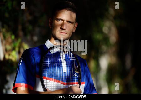 Vit Kopriva pose au photographe lors de la qualification du tournoi de tennis de la coupe Davis contre le Portugal à Porto, Portugal, 3 février 2023. (CTK Pho Banque D'Images