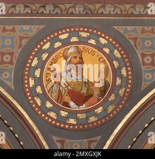 BERNE, SUISSE - JUNY 27, 2022: La fresque de Saint Ambrose dans l'église Dreifaltigkeitskirche d'août Müller (1923). Banque D'Images