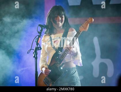 Londres, Royaume-Uni, vendredi 3rd février 2023 Beabadoobee (Beatrice Kristi Ilejay Laus) se produit sur scène dans le cadre de la War Child, Brit Awards week gigs à Lafayette, Kings Cross. Credit: DavidJensen / Empics Entertainment / Alamy Live News Banque D'Images