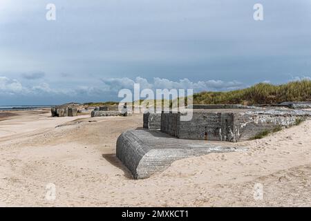 Bunkers de Wehrmacht allemands appartenant à l'ancien mur de l'Atlantique sur la plage près de Thybore, Danemark, Europe Banque D'Images