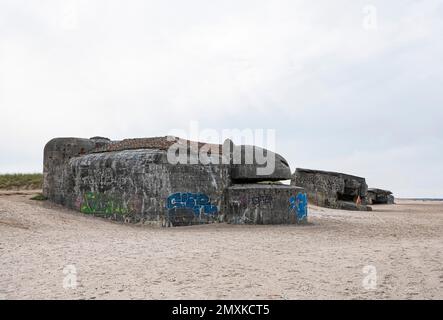 Bunkers de Wehrmacht allemands appartenant à l'ancien mur de l'Atlantique sur la plage près de Thybore, Danemark, Europe Banque D'Images