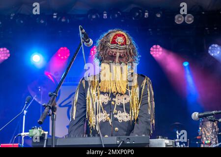 Die Band Golden Dawn Arkestra aus den USA live beim Orange Blossom Special Festival, Beverungen, Deutschland | US band Golden Dawn Arkestra Live a Banque D'Images