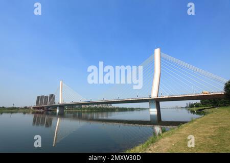 Le pont prospère, la rivière hun Banque D'Images