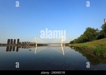 Le pont prospère, la rivière hun Banque D'Images