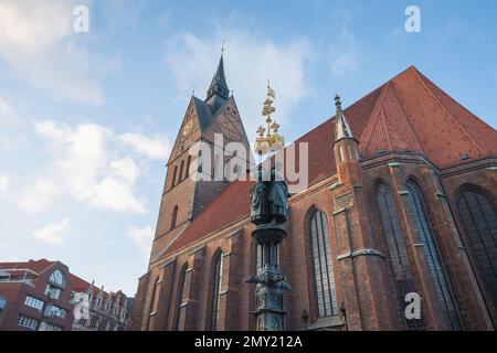 Eglise du marché (Marktkirche) et fontaine de Hase (Marktbrunnen) - Hanovre, Basse-Saxe, Allemagne Banque D'Images