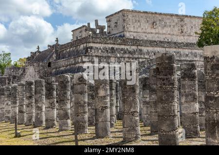 Temple of the Warriors and the Thousand Columns Group, Chichén Itzá, Yucatán, Mexico Stock Photo