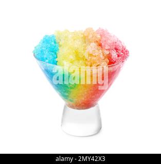 Glace à raser arc-en-ciel dans un bol à dessert en verre isolé sur du blanc Banque D'Images
