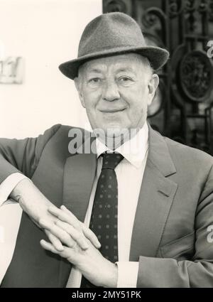 Acteur anglais Sir Alec Guinness, à l'âge de 71 ans, Royaume-Uni 1980s Banque D'Images