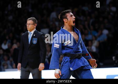 Balabay Aghayev (AZE) a remporté la médaille d'or dans la catégorie hommes  60kg contre Cédric Revol (FRA) (Etoile SP de blanc Mesnil Judo) a participé dans la catégorie hommes -60kg au cours de l'International Judo Paris Grand Slam 2023 (IJF) sur 4 février 2023 au Accor Arena à Paris, France - photo Stephane Allaman / DPPI Banque D'Images