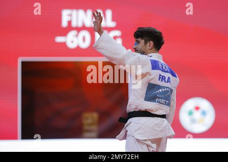 Balabay Aghayev (AZE) a remporté la médaille d'or dans la catégorie hommes  60kg contre Cédric Revol (FRA) (Etoile SP de blanc Mesnil Judo) dans la catégorie hommes -60kg lors de l'International Judo Paris Grand Chelem 2023 (IJF) sur 4 février 2023 à l'aréna Accor à Paris, France - photo: Stephane Allaman/DPPI/LiveMedia Banque D'Images