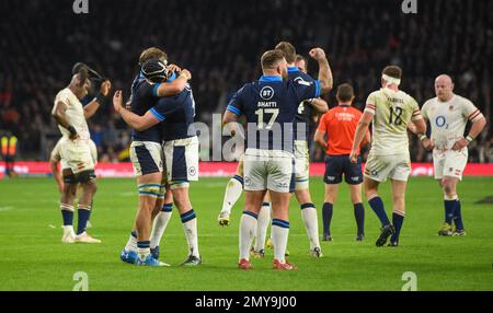 04 janv. 2023 - Angleterre contre Écosse - Guinness six Nations - Twickenham Stadium l'Écosse célèbre la victoire sur l'Angleterre lors du dernier coup de sifflet du match des six Nations à Twickenham. Image : Mark pain / Alamy Live News Banque D'Images