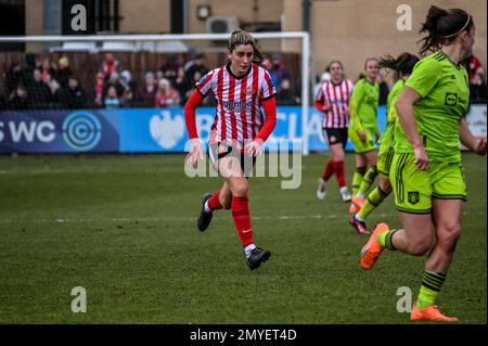 Sunderland AFC avance Emily Scarr en action lors de la coupe féminine FA avec Manchester United Women. Banque D'Images