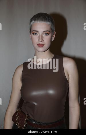 Lou-Anne Gleißenebner-Teskey BEI der Anja Gockel Fashion Show 'Seven Senses' auf der Berlin Fashion week automne/hiver 2023 im Hotel Adlon Kempinski. Banque D'Images