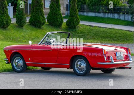 Voiture d'époque FIAT 1500 Spider, cabriolet, année de construction 1963 à 1966, Bavière, Allemagne, Europe Banque D'Images