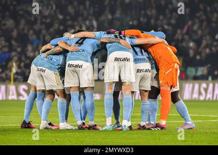 4 février 2023: SÉVILLE, ESPAGNE - FÉVRIER 4: Joueurs de RC Celta de Vigo avant le match entre Real Betis Balompie et RC Celta de Vigo de la Liga Santander sur 4 février 2022 à Benito Villamarin à Séville, Espagne. (Credit image: © Samuel Carreño/PX Imagens via ZUMA Press Wire) USAGE ÉDITORIAL SEULEMENT! Non destiné À un usage commercial ! Banque D'Images