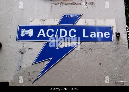 Gros plan du panneau AC/DC Lane dans la ville de Melbourne, Australie Banque D'Images