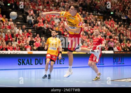 Aalborg, Danemark. 04th févr. 2023. Jerry Tollmap (9) de GOG vu dans le match danois HTH Herreligia entre Aalborg Handball et GOG à Sparekassen Danmark Arena à Aalborg. (Crédit photo : Gonzales photo/Alamy Live News Banque D'Images