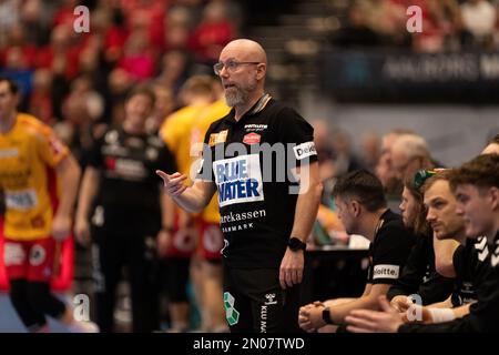 Aalborg, Danemark. 04th févr. 2023. L'entraîneur-chef Stefan Hansen d'Aalborg Handball vu dans le match danois HTH Herreligia entre Aalborg Handball et GOG à Sparekassen Danmark Arena à Aalborg. (Crédit photo : Gonzales photo/Alamy Live News Banque D'Images