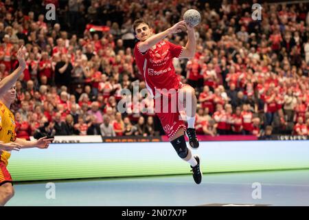 Aalborg, Danemark. 04th févr. 2023. Mads Hoxer Hangaard (14) de Aalborg Handball vu dans le match danois HTH Herreligia entre Aalborg Handball et GOG à Sparekassen Danmark Arena à Aalborg. (Crédit photo : Gonzales photo/Alamy Live News Banque D'Images