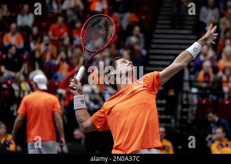 GRONINGEN - Wesley Koolhof et Matwe Middelkoop (pays-Bas) pendant la battante pendant la partie qualifiante pour les finales de la coupe Davis. Le gagnant se qualifiera pour la phase finale de la coupe Davis en septembre. AP SANDER KING Banque D'Images