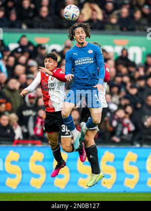 Rotterdam - Ezequiel Bullaude de Feyenoord, Fabio Silva de PSV Eindhoven pendant le match entre Feyenoord et PSV Eindhoven au Stadion Feijenoord de Kuip le 5 février 2023 à Rotterdam, pays-Bas. (Box to Box Pictures/Tom Bode) Banque D'Images