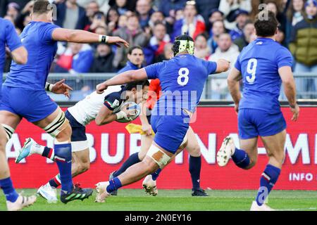 Rome, Italie. 05th févr. 2023. Ange Capuozzo d'Italie a fait son premier essai lors du match Guinness des six nations entre l'Italie et la France au Stadio Olimpico, Rome, Italie, le 5 février 2023. Credit: Giuseppe Maffia/Alay Live News Banque D'Images