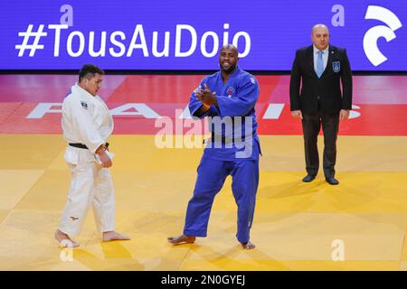 Teddy Riner (FRA) a remporté la médaille d'or, le 6th au Grand Chelem, contre Hyoga Ota (JPN) lors du Grand Chelem International de Paris 2023 (IJF) sur 5 février 2023 à l'arène Accor à Paris, France - photo Stephane Allaman / DPPI Banque D'Images